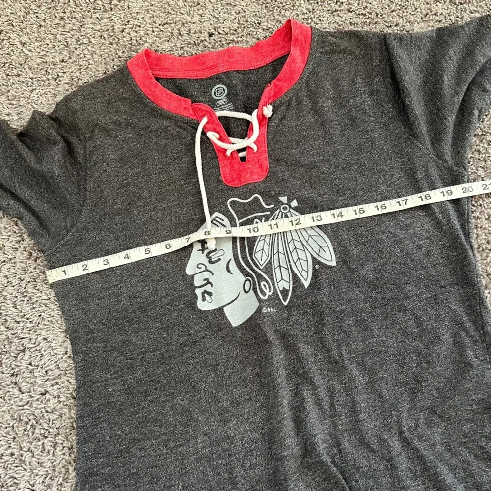 Kids Chicago‎ Blackhawks Lace Up Short Sleeve T Shirt XL XG TG 16 18